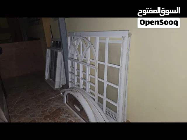 نوافذ دبل جلاس بحالة جيدة ( مجانية ) لمن يحتاجها