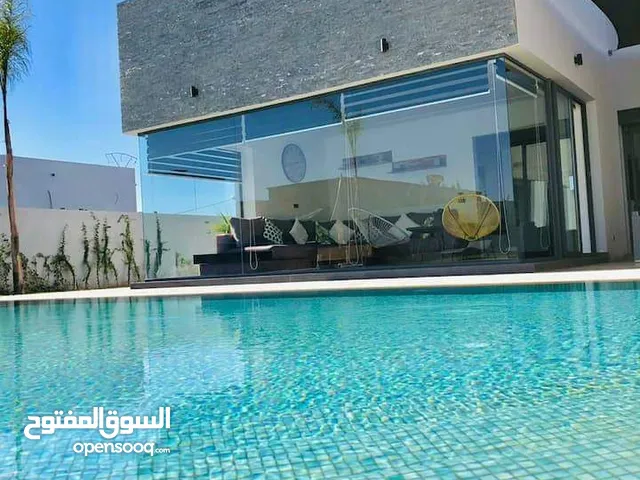 2000 m2 4 Bedrooms Villa for Rent in Marrakesh Route de Ouarzazate