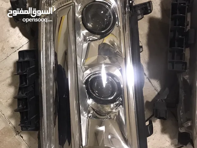 اضويه لاندكروزر امامي فكك اصلي