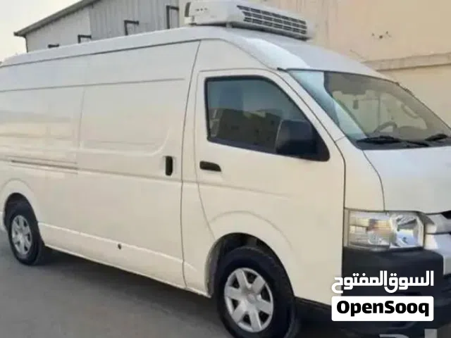 توصيل طلبات العملاء