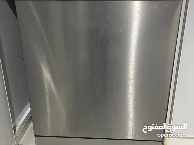 Samsung 8 Place Settings Dishwasher in Al Riyadh