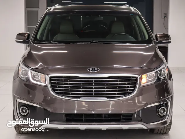 Used Kia Sedona in Muscat
