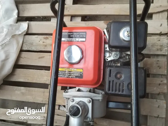 مضخة مياة وكاز جديدة ممفتوحة استعمال قليل جدا وترهم لأي شي