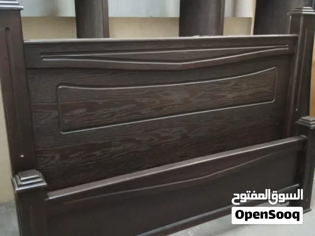 سرير مجوز كامل مفكوك بسبب الرحيل للبيع المستعجل بسعر نهائي 40 عمان