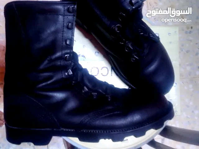 43 Sport Shoes in Zarqa