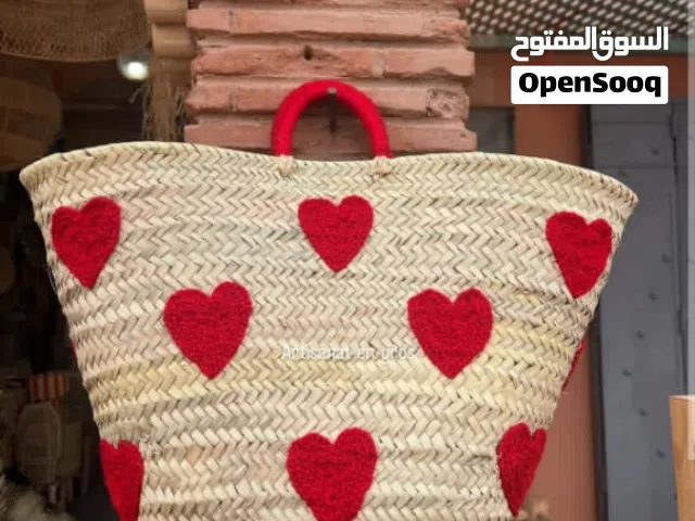 منتوجات صناعية    يدوية