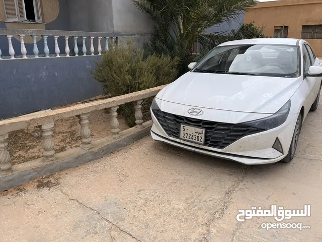 Hyundai Elantra 2022 in Tarhuna