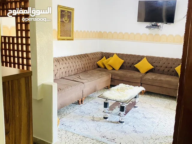 75 m2 Studio Apartments for Sale in Tripoli Alfornaj