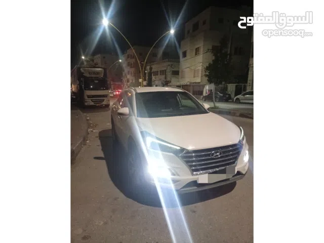 جيب توسان ابيض ترخيص 2020 سحب شركة فل اضافات باستثناء الفتحه عداد 39000 كم