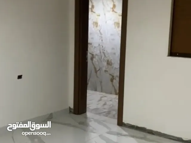 425 m2 5 Bedrooms Villa for Sale in Tripoli Ain Zara