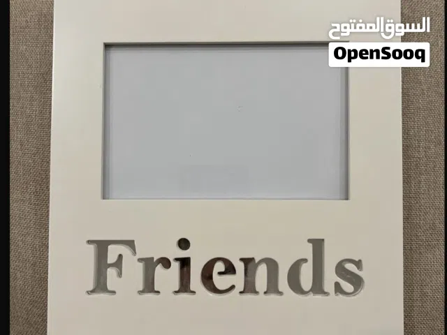 برواز صور لون ابيض جديد
