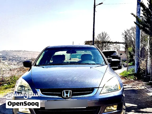 2004 هوندا اكورد DX