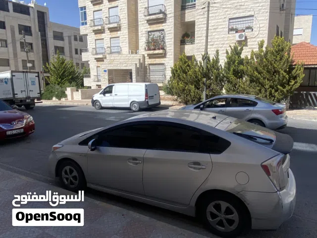 2012 تويوتا بريوس Prius