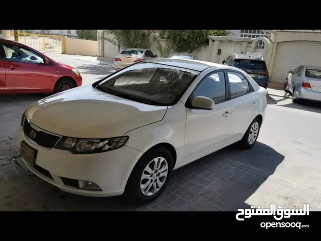 للبيع سيارة كيا سيراتو 2011