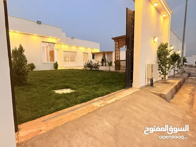 استراحة مميزة بسعر هلبا كويس للبيع بمساحة كويسة تمشي استثمار