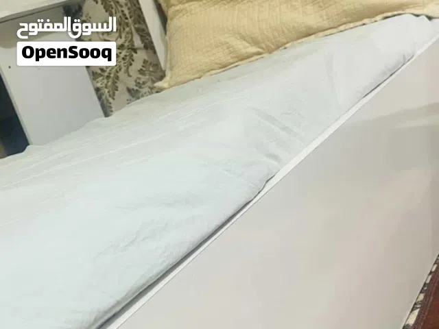 سرير مستعمل