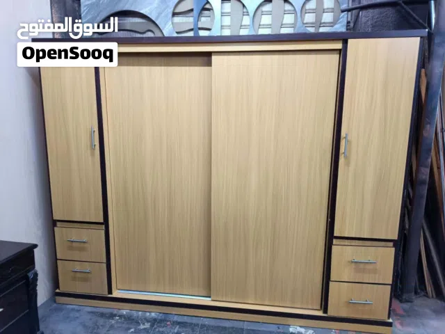 خزانه لامنيت سحاب شبه جديد وكاله 100 دينار من الاخر اربد