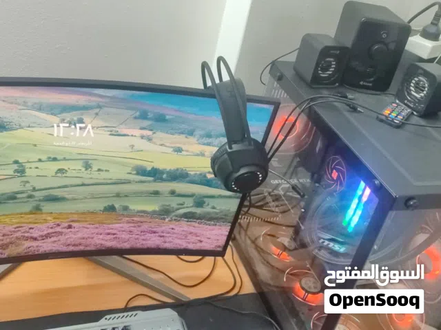 كمبيوتر العاب مستعمل بحالة ممتازة