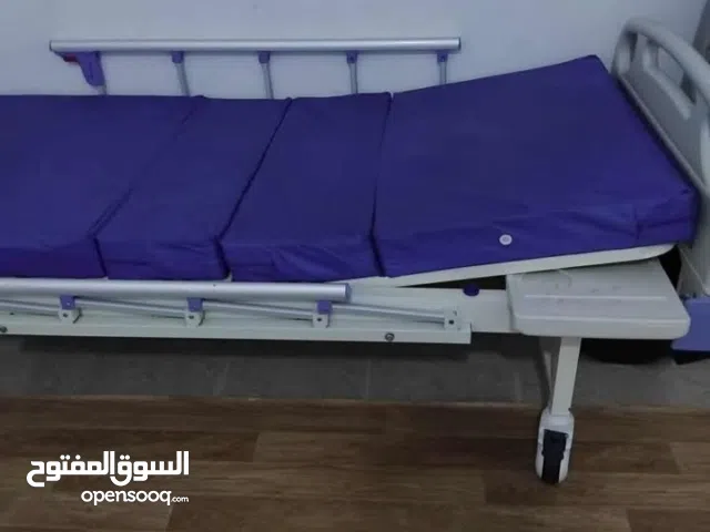 سرير طبي يدوي جديد