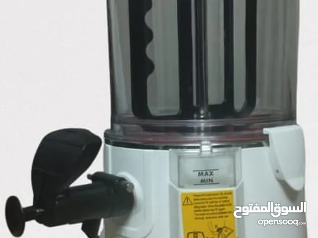 ماكينة مشروبات ساخنه للبيع بحاله ممتازه مثل الجديده بكرتونتها