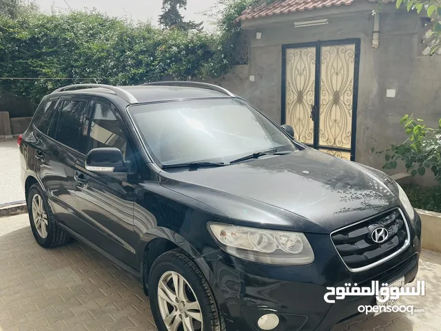 Used Hyundai Santa Fe in Misrata