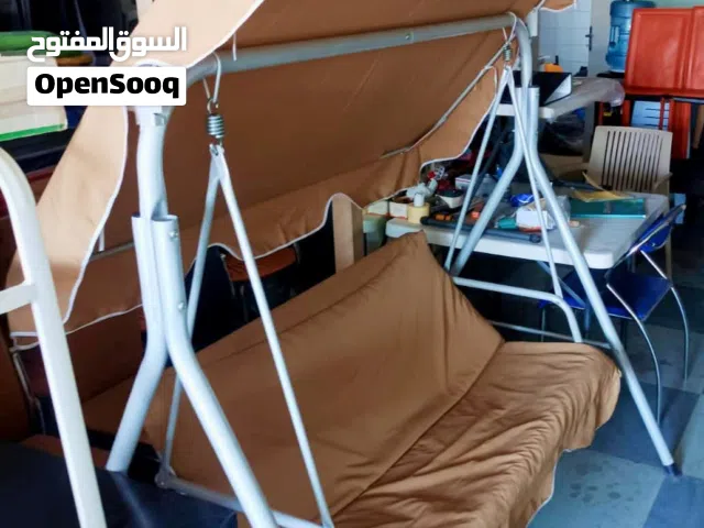 مرجوحة معدن سكني وقماش عسلي