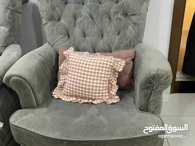 للبيع كراسي،