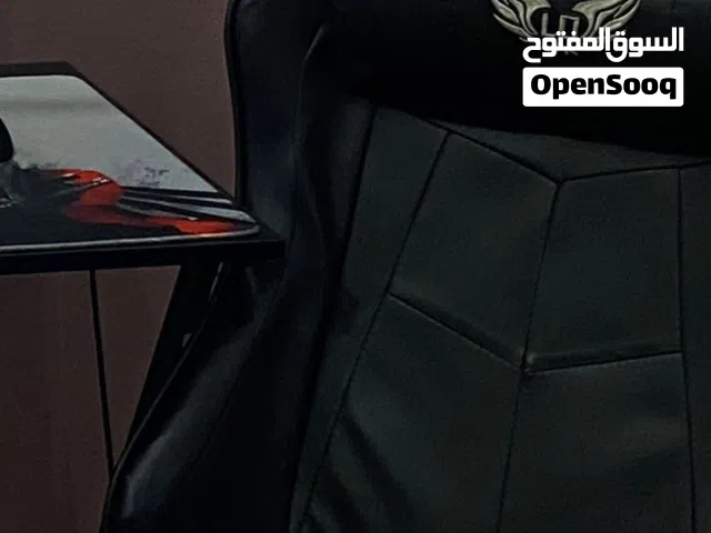 للبيع كرسي جيمنج مع الوسادة