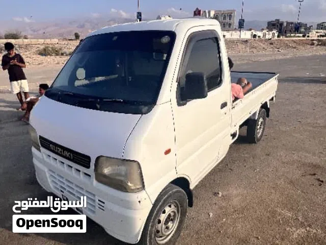 2004 سوزوكي ليانا
