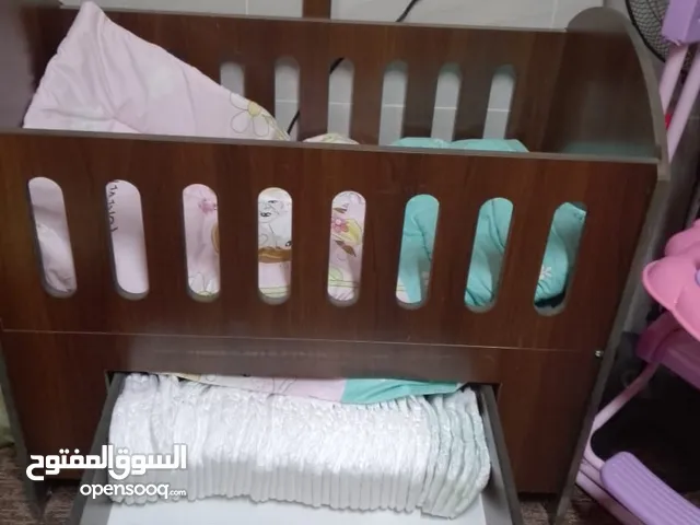 غرفة نوم ماستر وغرفة اطفال للبيع بسعر حرق وان شاء الله ما بقصر