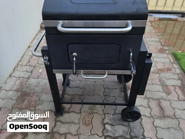 Charcoal barbeque grill شواية على الفحم