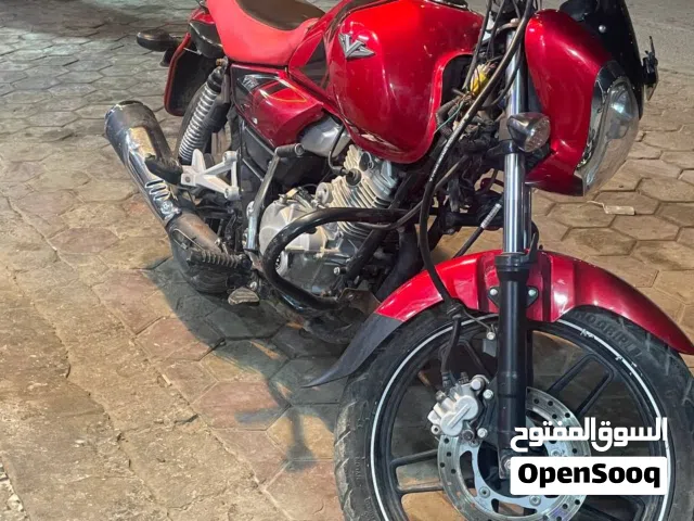 للبيع دراجة Bajaj V15 بحالة ممتازة