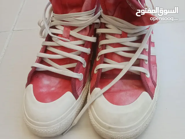 45 Sport Shoes in Mafraq