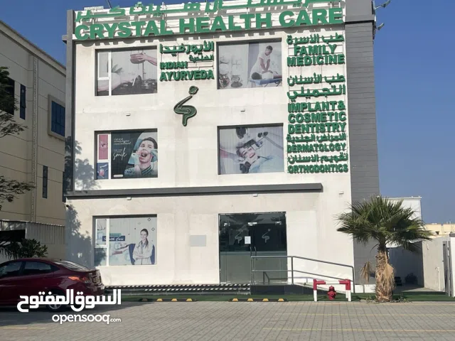 فلة خط اول شارع النور مؤجرة لعيادة كريستال الطبي ممتازة للاستثمار .. بدخل شهري 1500