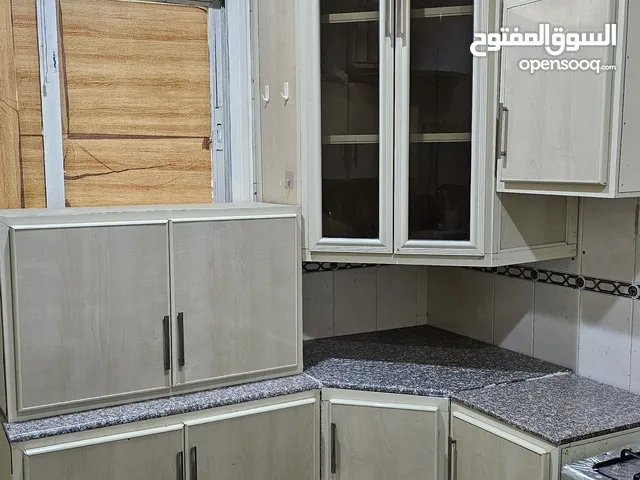 مطبخ 6 قطع بحالة ممتازة للبيع بالسالمية