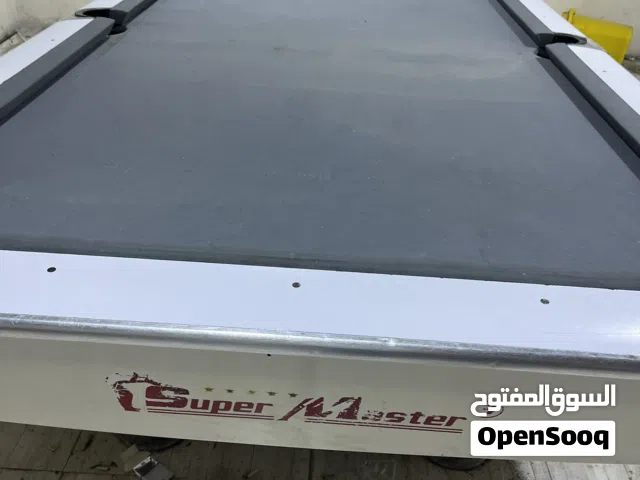 ميز بليارد للبيع