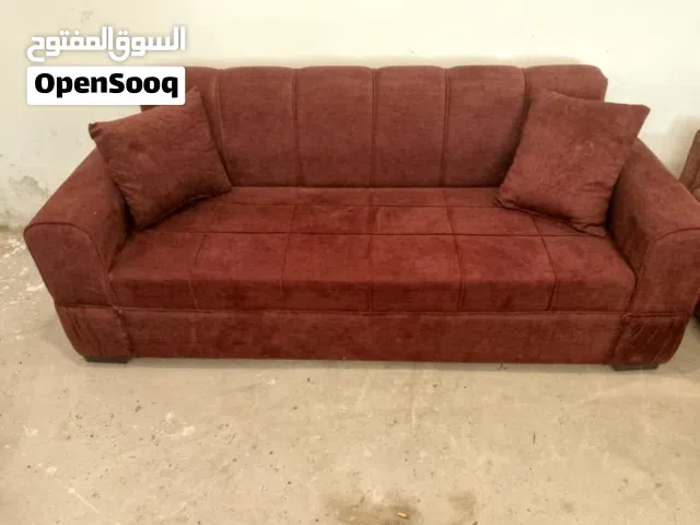 طقم كنب نظيف مستعمل شهرين فقط