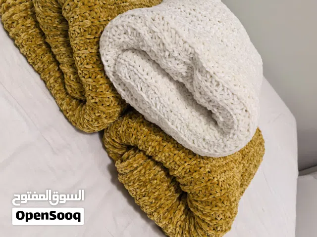 3 throws home decore