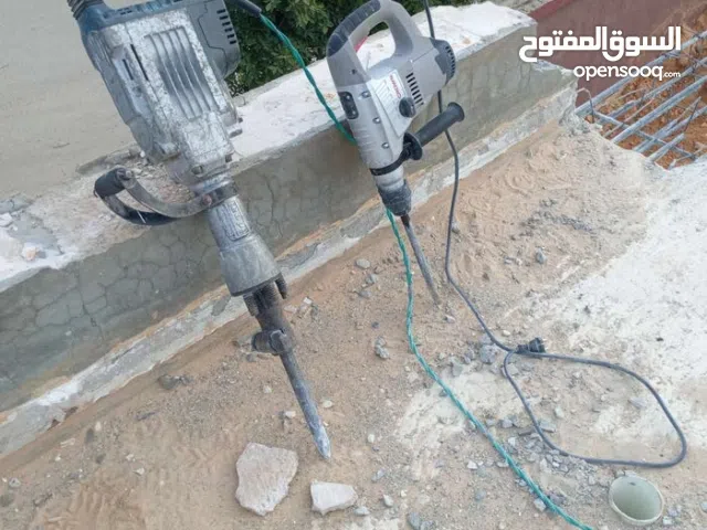 تكسير حمامات ومطابخ وقص بالصاروخ وتكسير وتقشير ملعقه وتكسير اسقف وفتح رواشن وابواب وتنحيه ارضيات