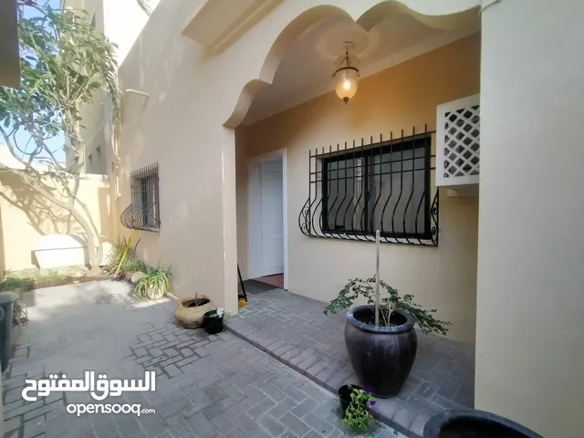 500 m2 5 Bedrooms Villa for Sale in Central Governorate Isa Town