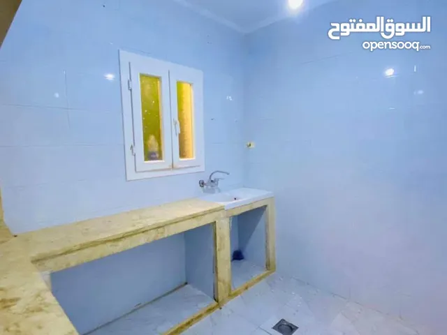 60 m2 2 Bedrooms Townhouse for Rent in Tripoli Arada