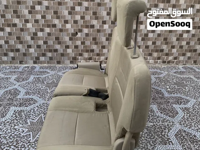 كراسي خلفية الدفع الرباعي نيسان