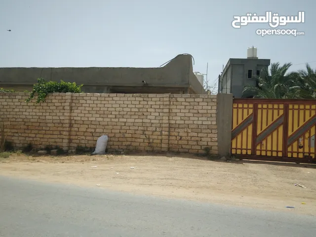 170 m2 4 Bedrooms Townhouse for Sale in Tripoli Tajura
