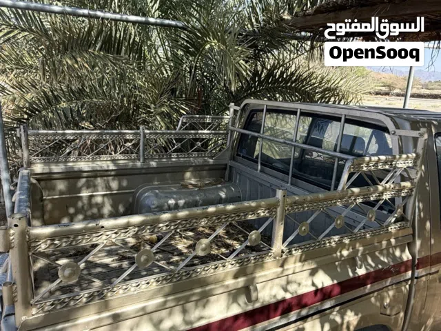 سلة للبيكب نيسان داتسن غمارتين مضبطة وجاهزة