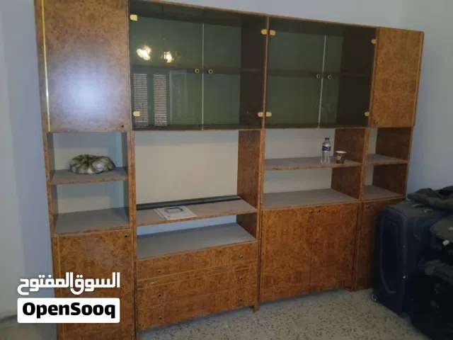 اثاث منزلي قديم   مكاني طرابلس جنزور اعطي سعرك وجيب سياره وتعلا أرفع