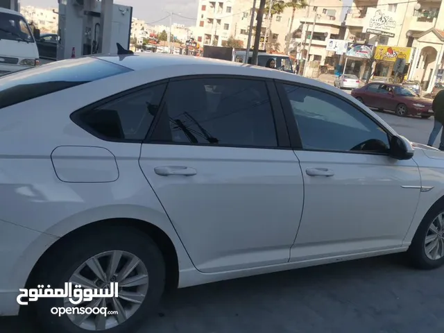 Used Volkswagen Lavida in Irbid