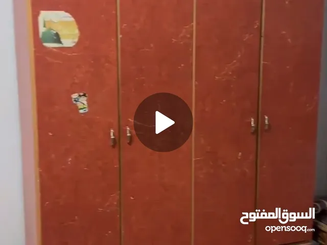 اثاث مستعمل مشكل وغرف نوم وكنب وخزائن وثلاجات ونثريات.وتخوت.وثريات