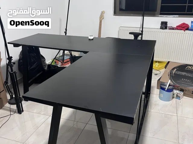 طاولة قيمنق على حرف L