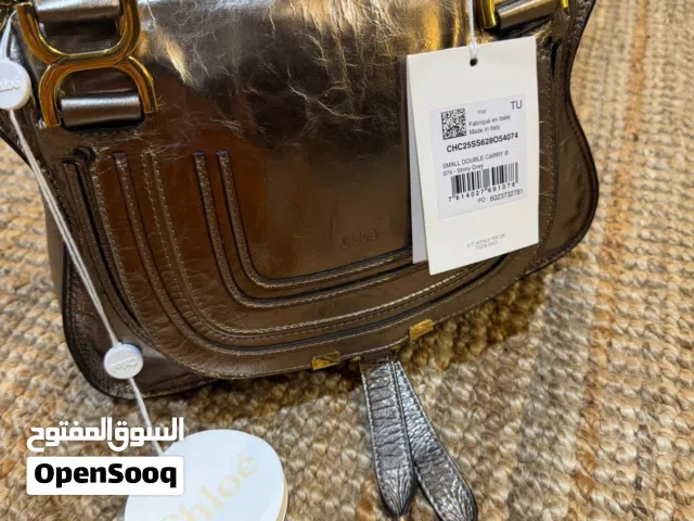 شنطه جديده غير مستعمله الشركه chloe