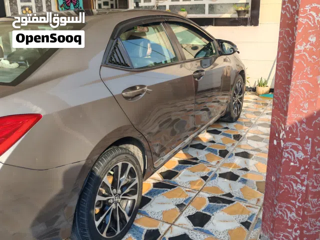 2017 تويوتا كورولا SE